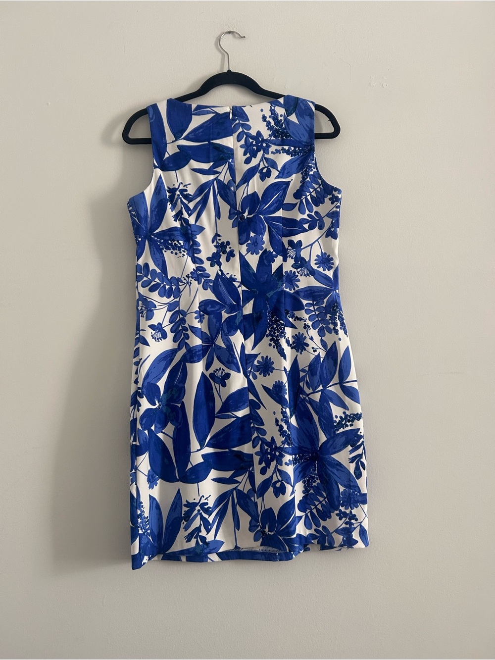Alyx Blue and White Floral Midi Dress - Picture 11 of 13